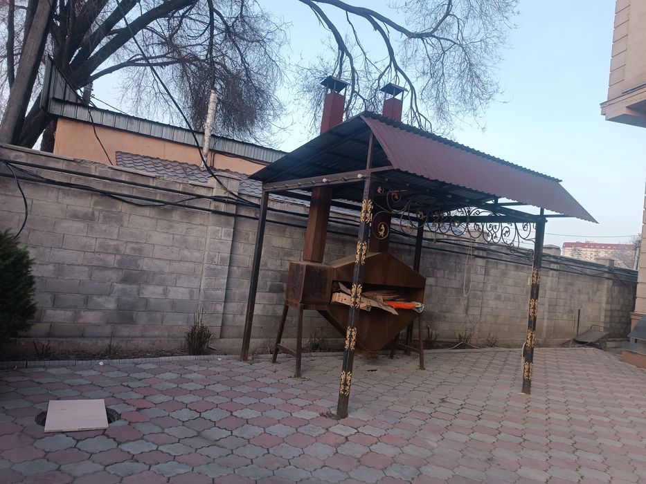 Мангал с навесом