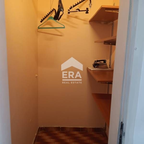 Ексклузивно от ЕРА Лайф! Двустаен мезонет под наем, Център , Варна .