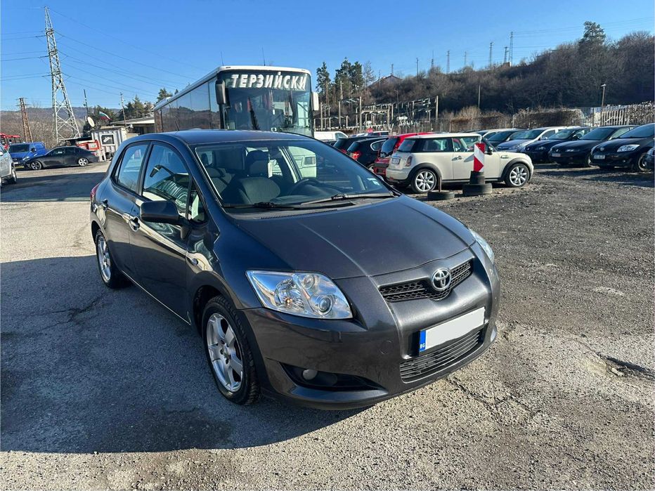 Toyota Auris 1.33 VVT-i  2008 г