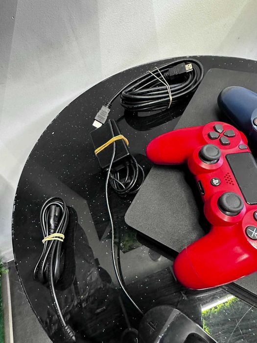 Конзола PlayStation 4 Slim, 500GB HDD, черна