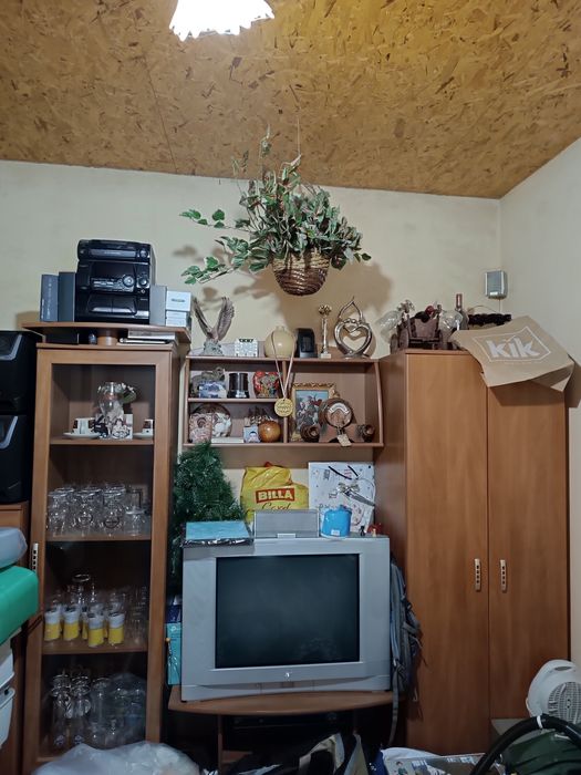 Продавам секция 200 лв