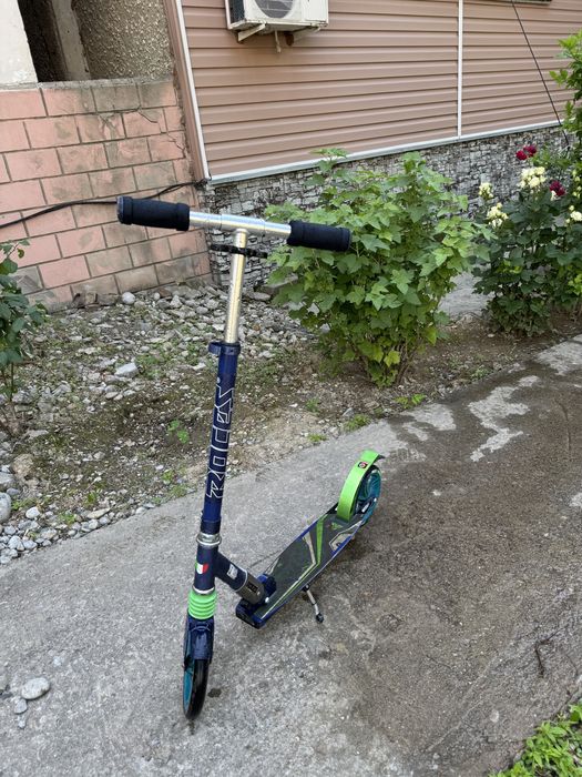 Самокат    Roces