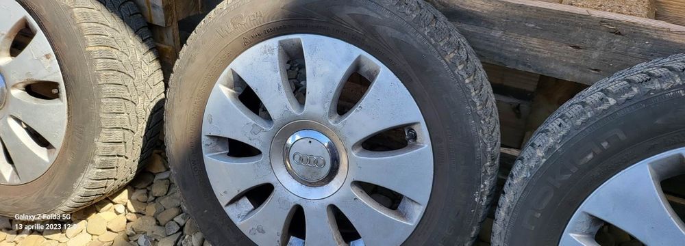 Vând jante r16 cu anvelope Nokia iarnă