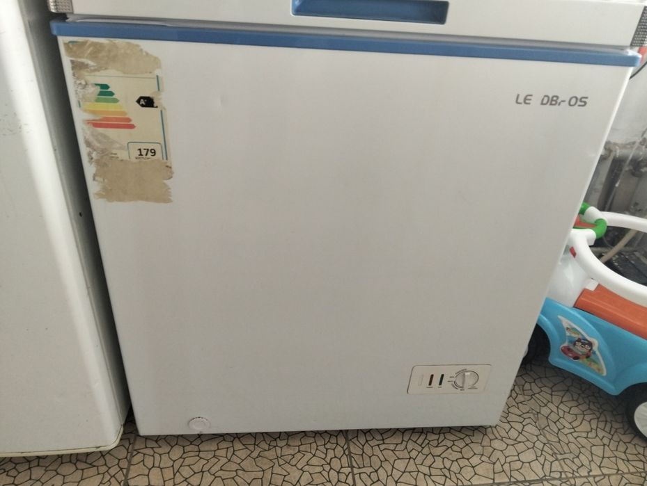 Холодильник и морозильная