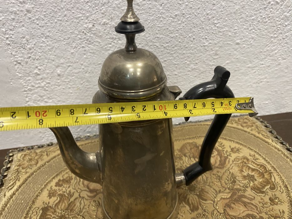 Английски чайник с дълбоко постребряване