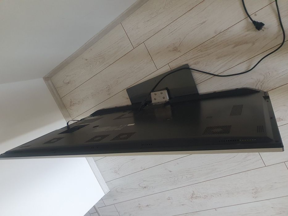 Vand tv panasonic 3D neoplasma seria GT 127cm 600Hz