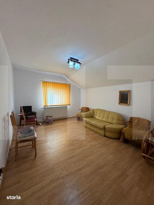 Casa 200 mp de vanzare, teren 3000 mp, Hudum