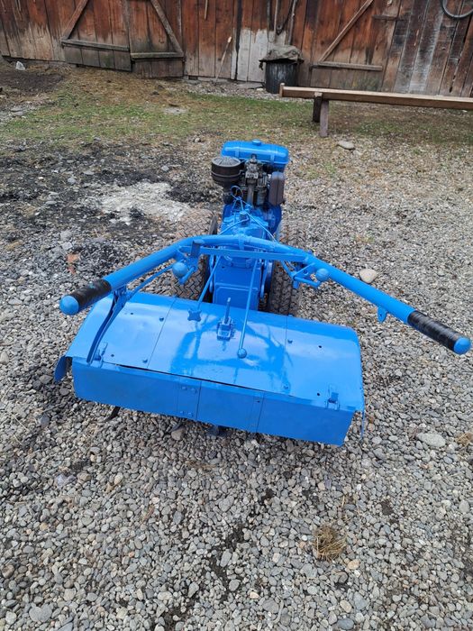 Vând motocultor în stare perfectă de funcționare