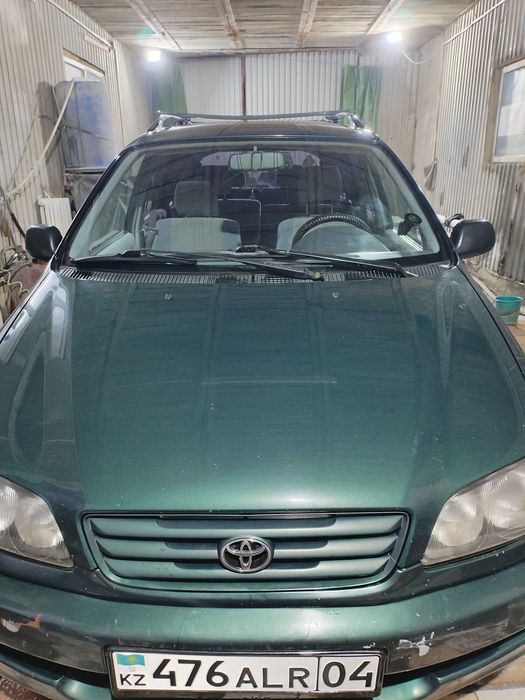Продам Тойота Пикник