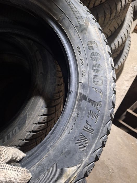 Шины Goodyear зимние 245/55/19