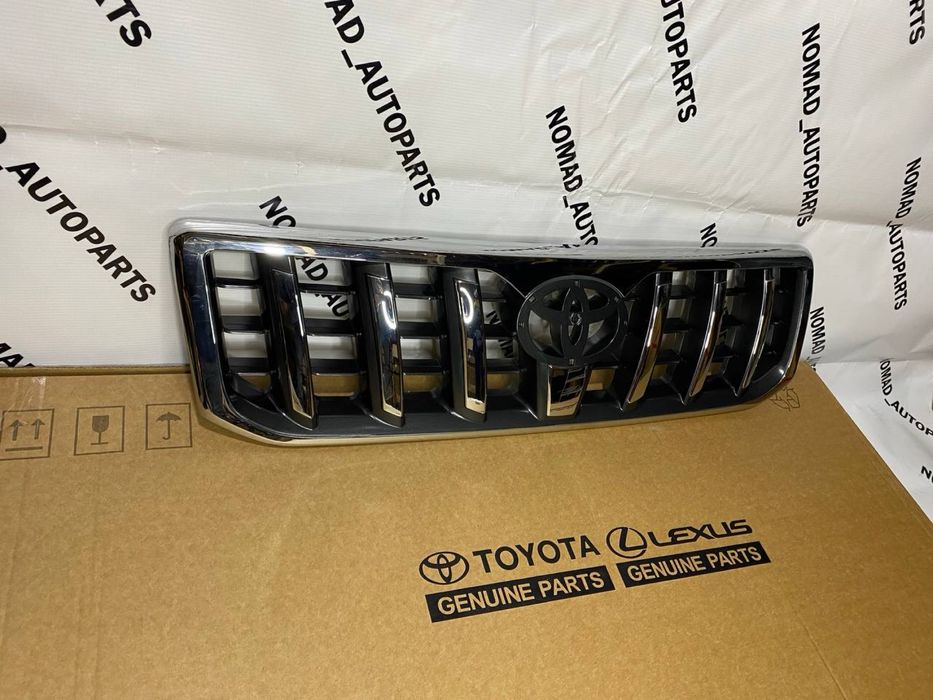 Prado 120 тёмная решетка радиатора с хромом