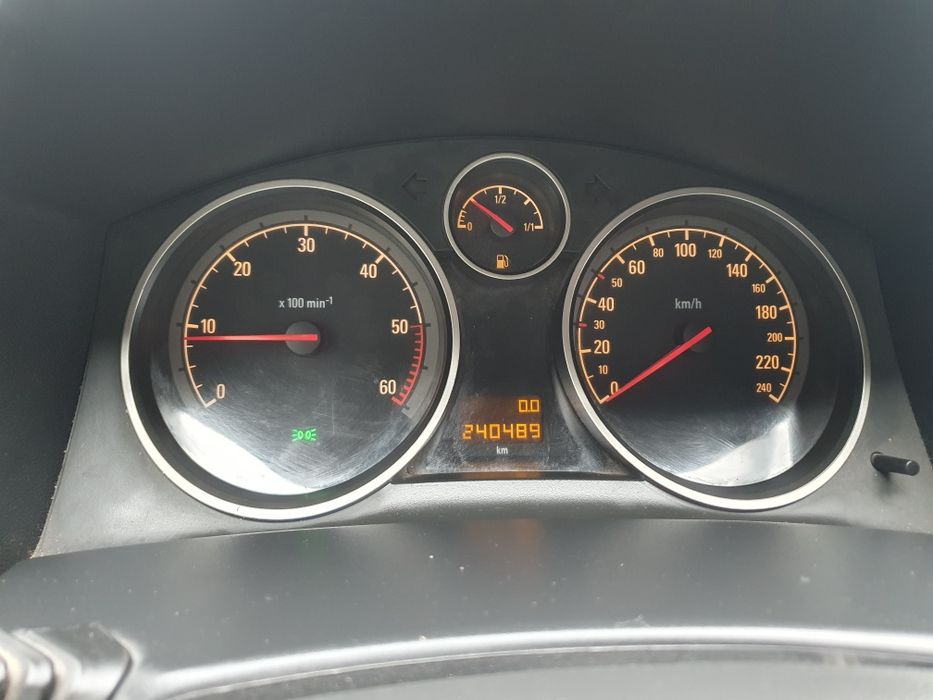 Opel Astra H Brek 1.7 CDTI