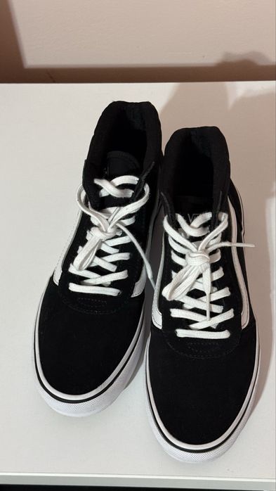 Vans tenisi marime 38