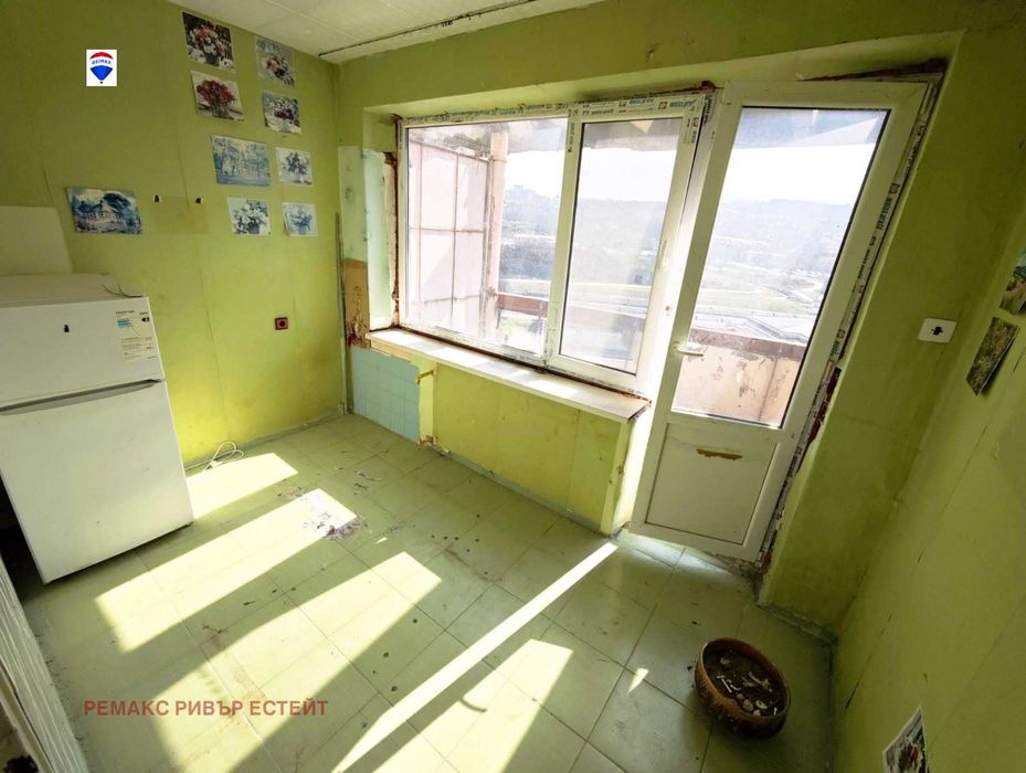 Двустаен апартамент  за ремонт кв. ЦЮР, гр. Русе