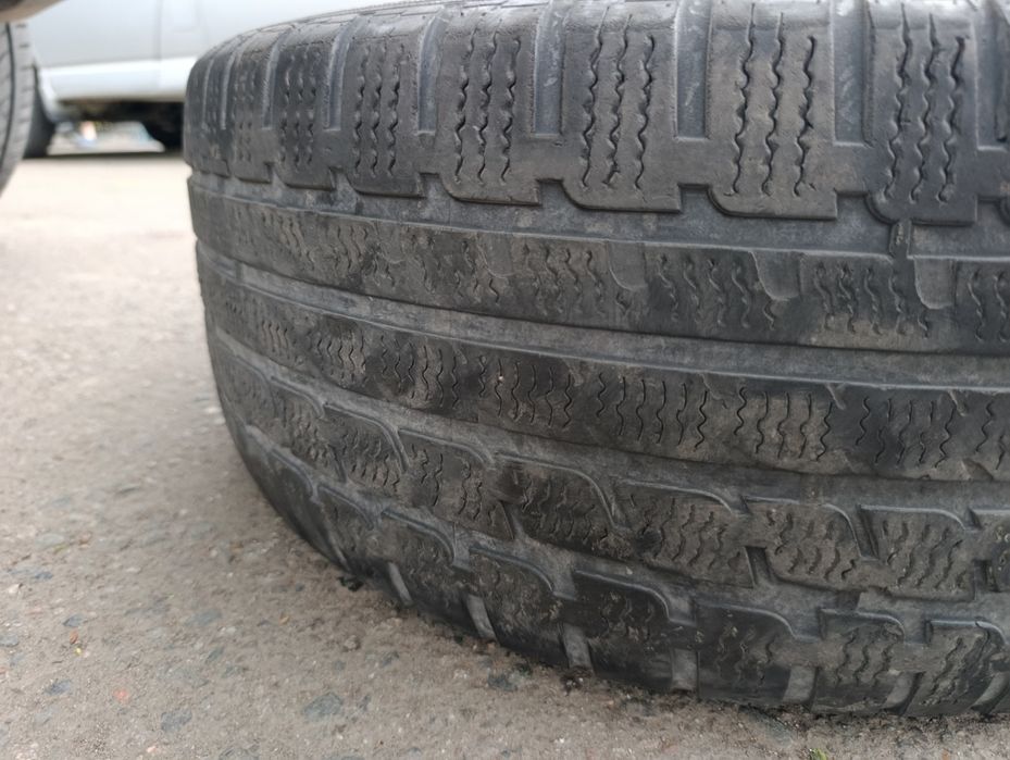 Резина  зимняя размер 18