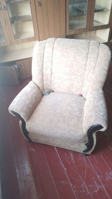 Мебель сотилады срочно