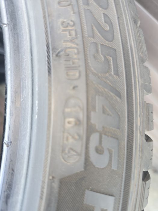 Anvelope Kumho iarna 225/45/19