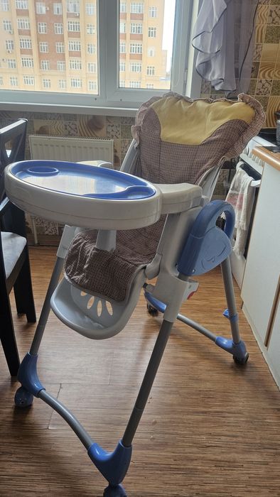 Продаю стульчик для кормления