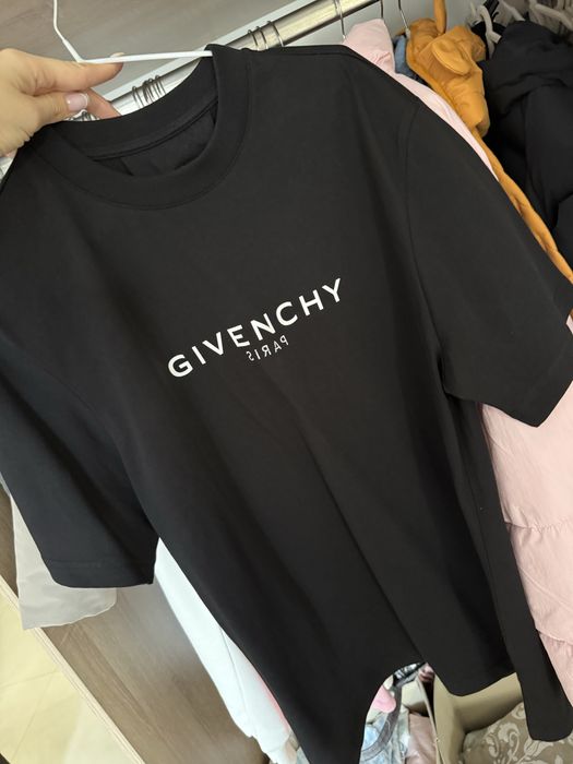 Нови тениски с етикет givenchy, balenciaga