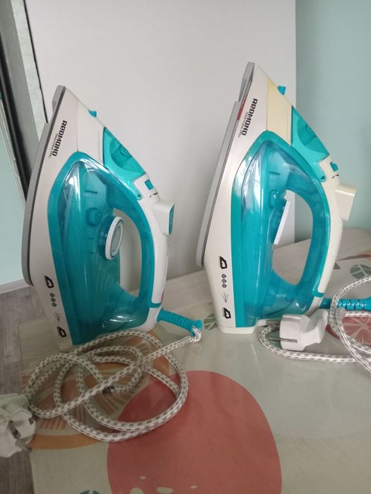 Продам утюги рабочие - 7000тг (2шт)