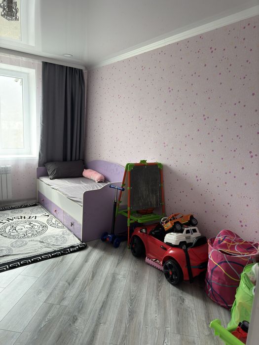 Продам 4х комн квартиру 92 кв