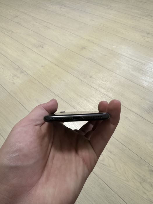 Iphone 7 black 32 gb