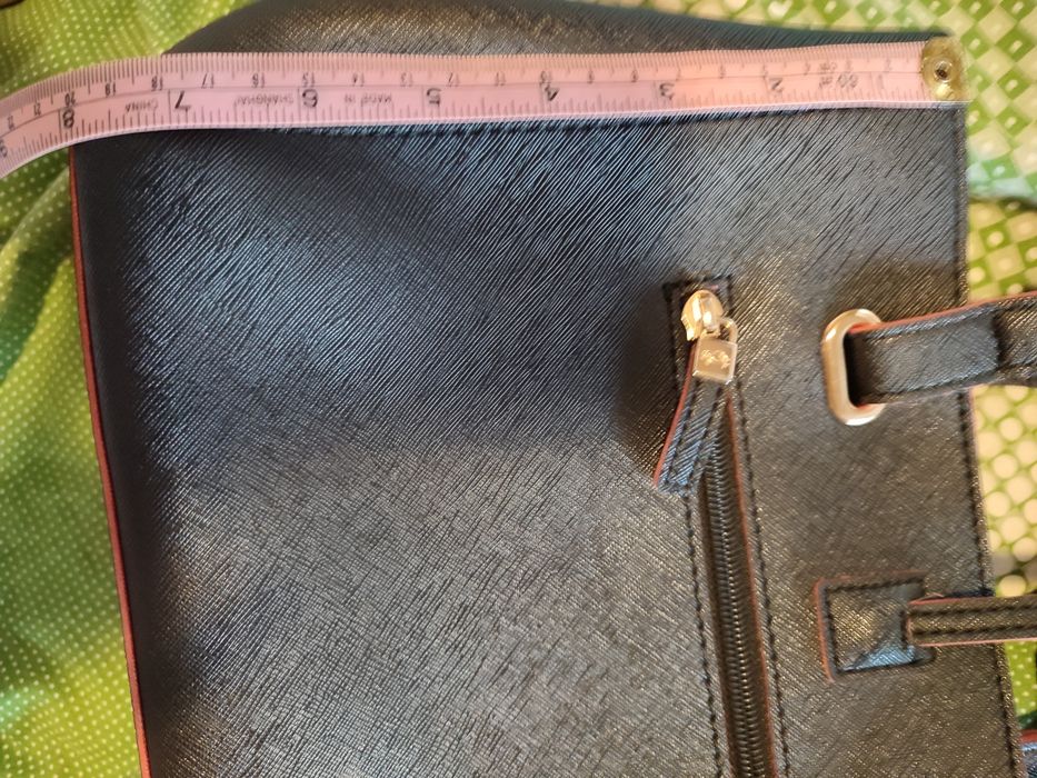 Чанта с дълга подвижна дръжка