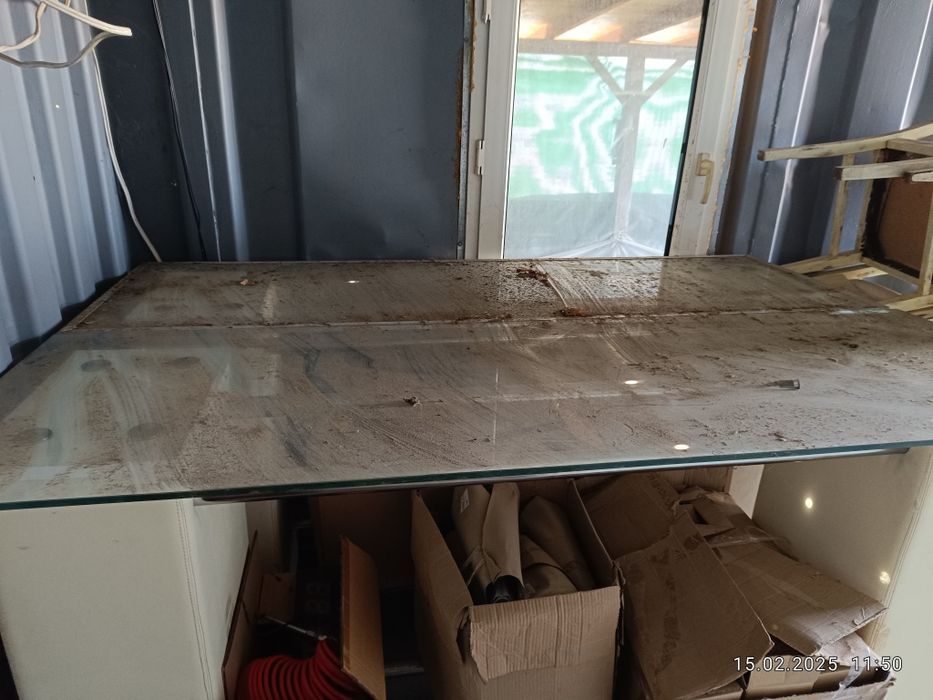 Продавам бар маси със столове