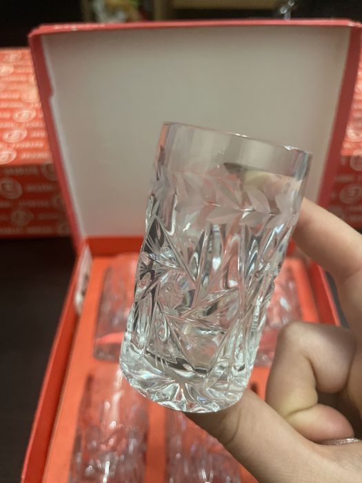 Комплект кристални чаши за ликьор