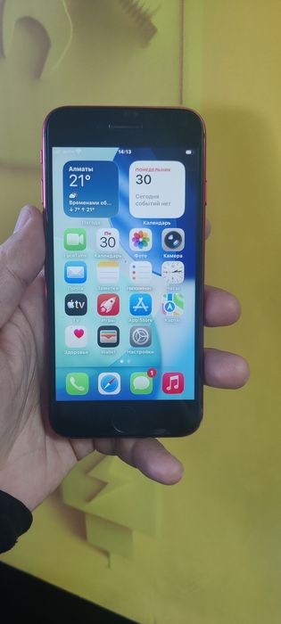 Продам Айфон SE..