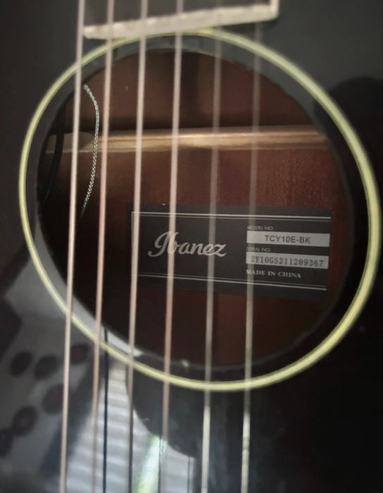 Chitara acustica ibanez