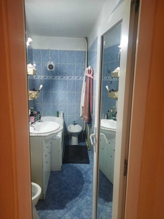 Inchiriez apartament cu 3 camere zona Ultracentrala