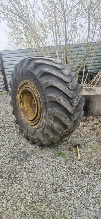 шина с диском на К702