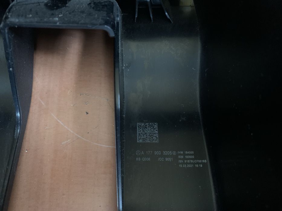 Лентов кабел с лостче за чистачки на Mercedes w177