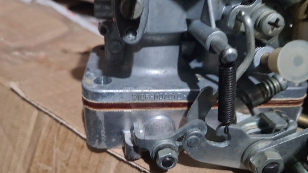 Авточасти за лада нива жигула москвич и други руски коли .