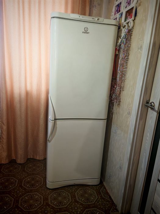 Продам холодильник бу