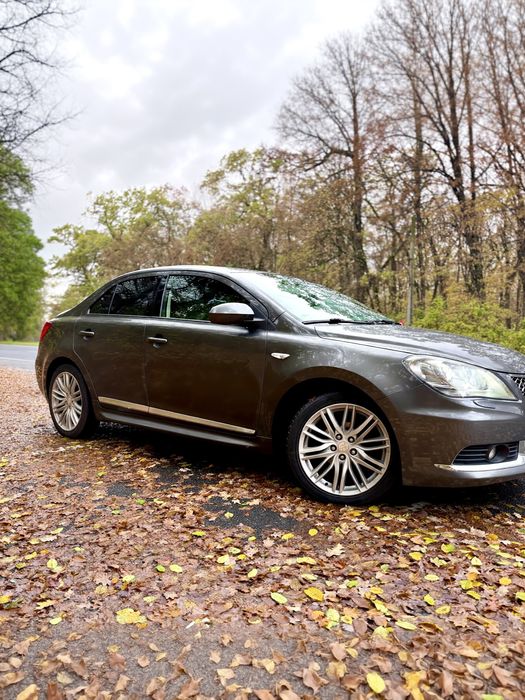 SUZUKI Kizashi 2012 — imagine 2