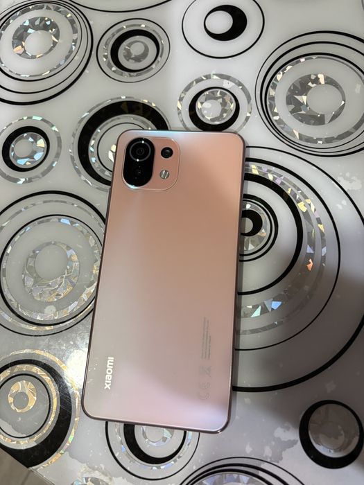 Xiaomi Mi 11 Lite – Отлично състояние