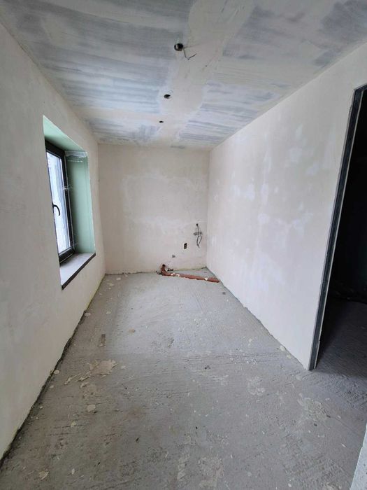 Къща в близост до Плевен, с. Гривица