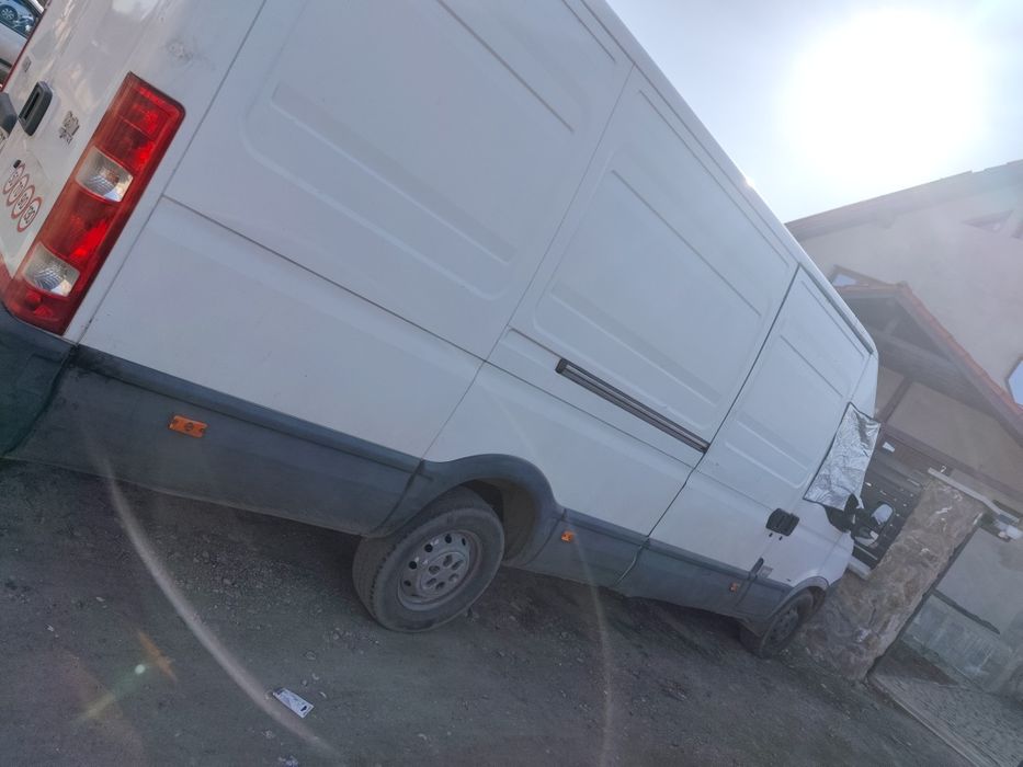 Vând Iveco Daily 35S12 2.3 Bus varianta cea mai lunga
