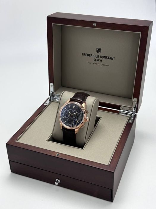 Швейцарские часы Frederique Constant, механический хронограф.