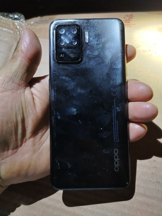 Oppo Reno 5 Lite cu sticlal sparta . Touchul  este functional.  Vibrează, se aud sunete. Pentru piese
Are cod pin