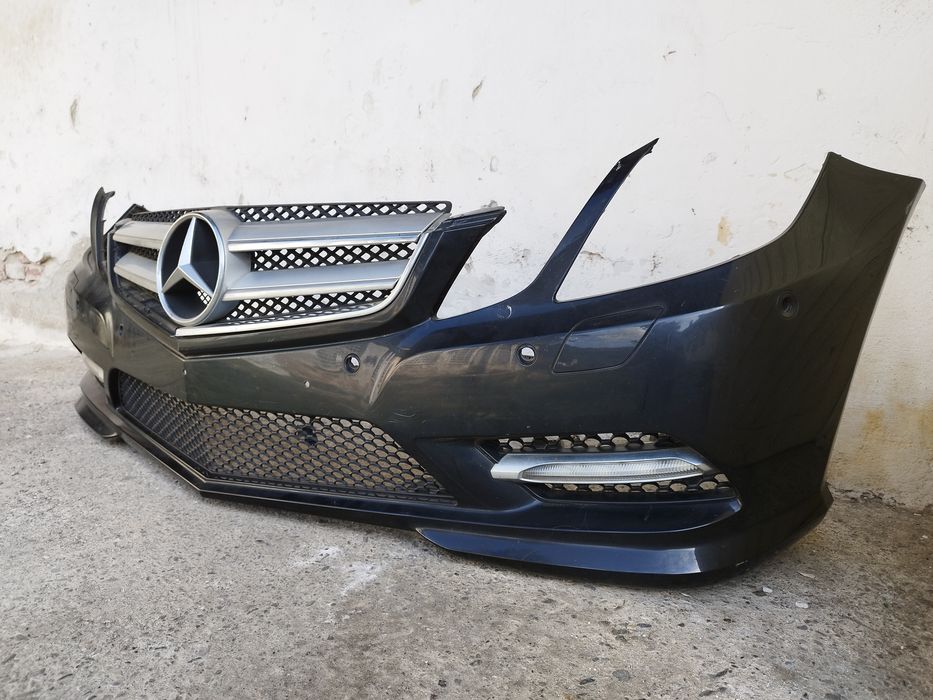 Продавам предна броня за Мерцедес Е-klas-2013г