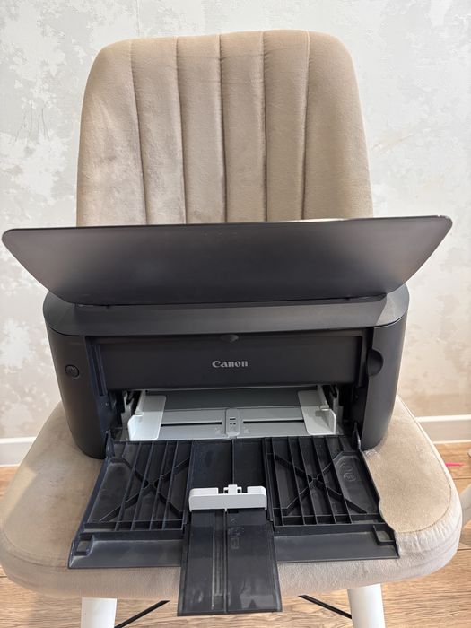 Продам принтер Canon LBP6030b
