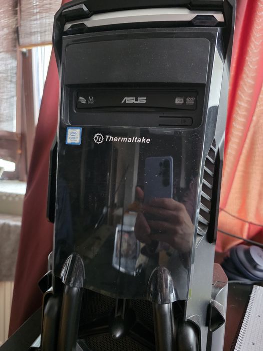 PC Gaming Myria GTX 1080, 32 GB DDR4, 1TB Hdd, 512 GB SSD, i7 7700k
