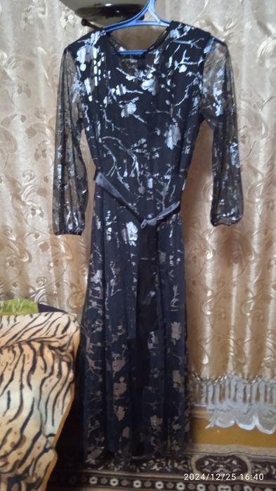 Продам платье 8000 тг.