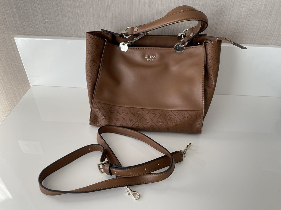 Оригинални дамски чанти Guess, Desigual