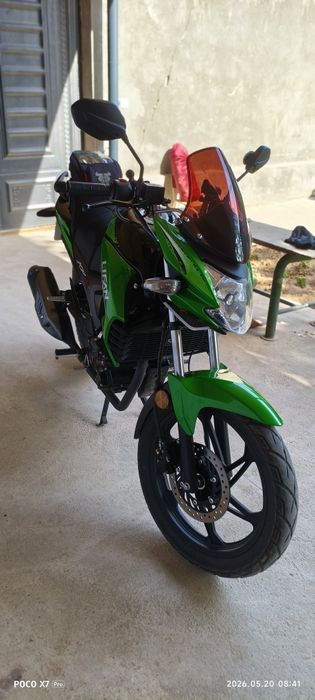 Продам мотоцикл lifan kp 200