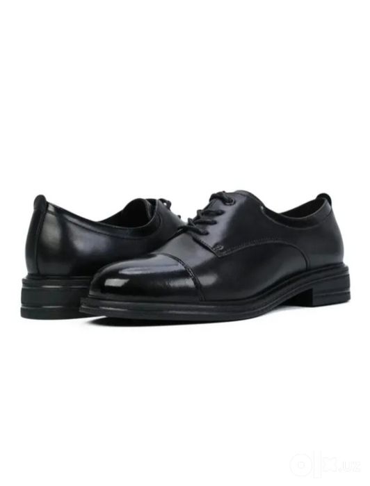 Кожаные туфли 41 размера Pierre Cardin