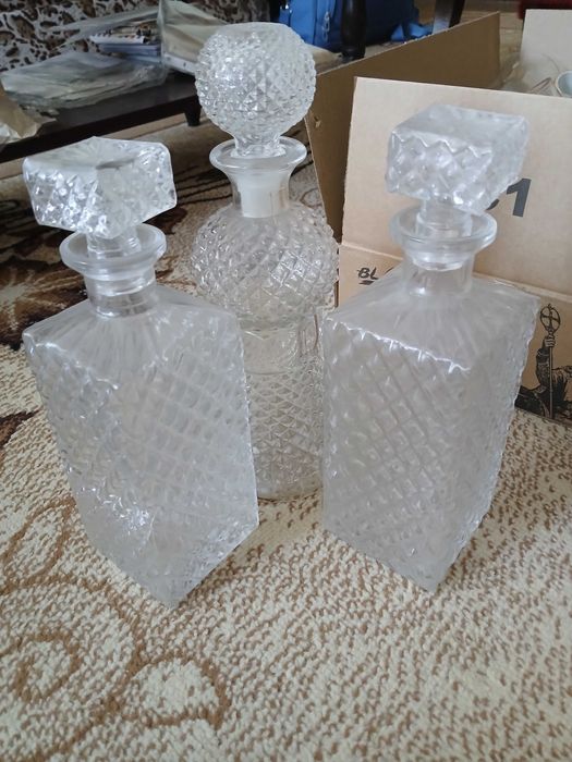 Стъклени бутилки за уиски